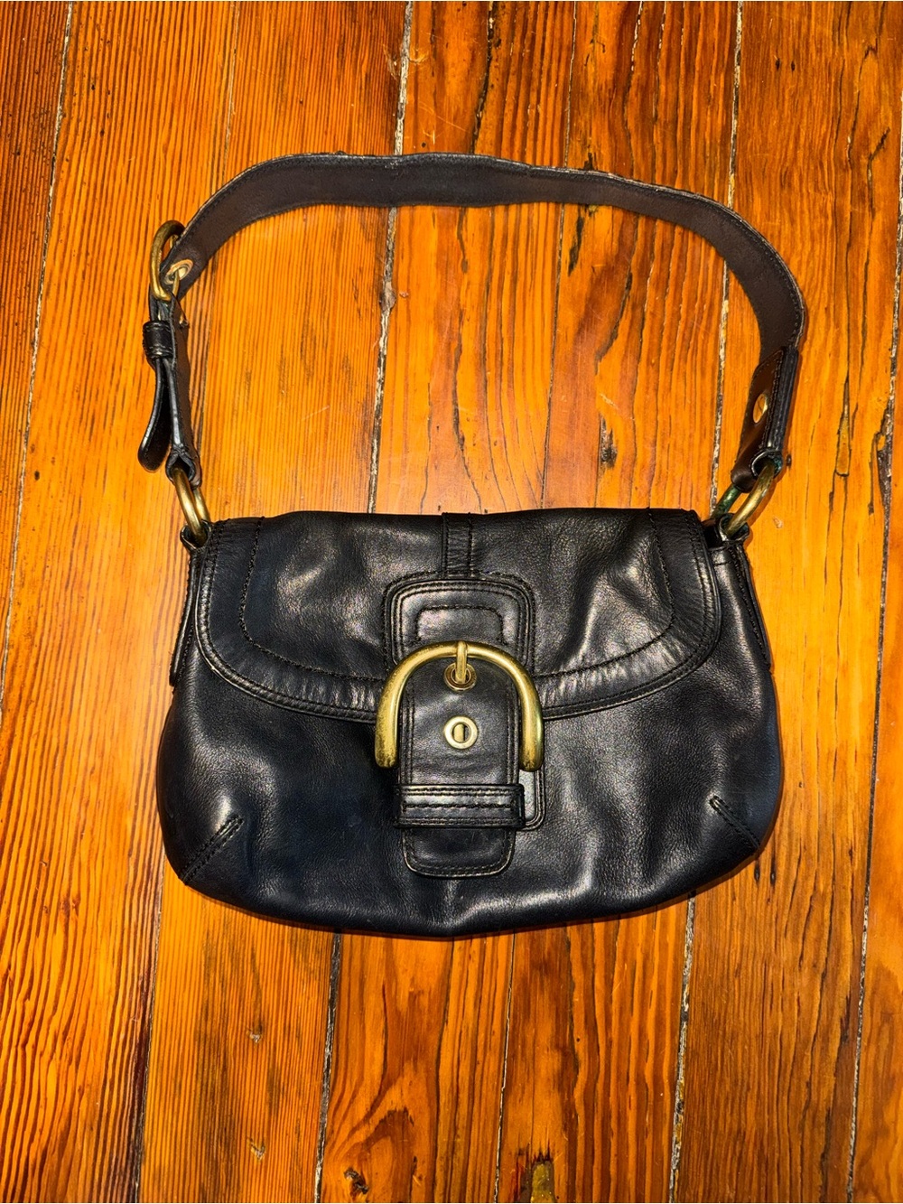 Vintage leather coach soho buckle bag